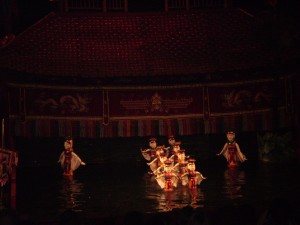 Vietnam - Hanoi - teatro marionette sull'acqua